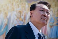 Su fallido intento de imponer una ley marcial en Corea del Sur no solo podría costarle la presidencia a Yoon Suk-yeol, sino su libertad e incluso la vida. Foto: Getty Images
