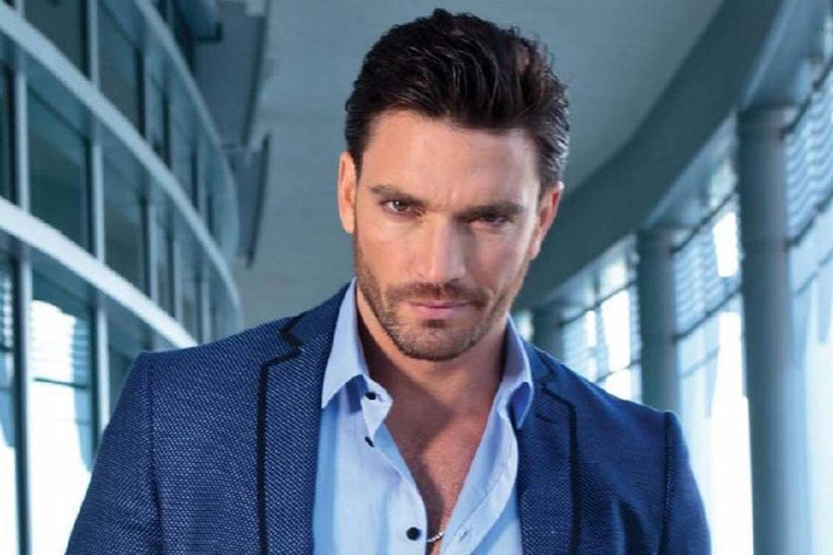 Julián Gil reveló que vuelve a tener cáncer. Foto: Internet