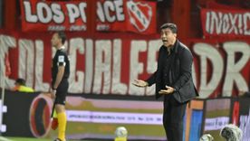 Gustavo Quinteros no se guardó nada tras la derrota y habló de un problema que preocupa en Independiente.