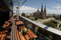 la principal cadena hotelera del mundo inauguro en la plata un hotel de gran categoria