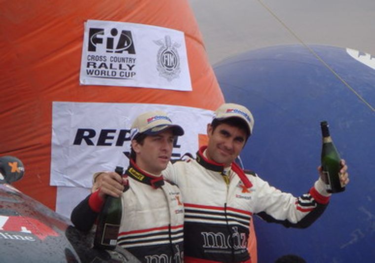El champán fue el broche para la gran actuación de Terranova-Palmer. Foto: MDZ