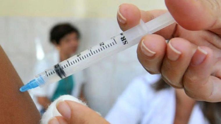 Las vacunas pueden evitar el brote de enfermedades que ya no existían en el uso común Foto: MDZ