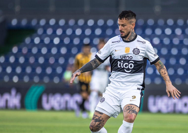 Brevísimo paso del Pipa Benedetto por Olimpia.&nbsp;