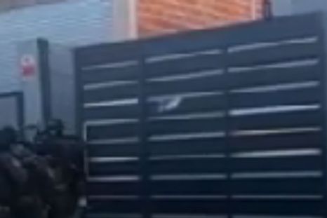 Un delincuente murió tras un tiroteo con la Policía. Un delincuente murió tras un tiroteo con la Policía.