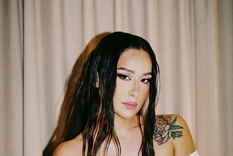 Mantén la respiración antes de ver a Denise Rosenthal presumiendo sus curvas Denise Rosenthal es una cantante, actriz y modelo chilena. Foto: Instagram @deniserosenthal