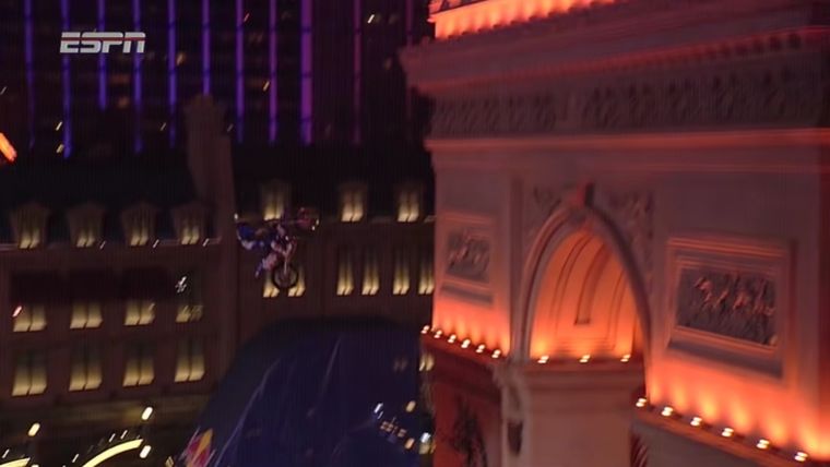 Salto Arco del Triunfo Las Vegas