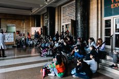 El Consejo Interuniversitario Nacional convocó a una marcha este martes. Foto: EFE El Consejo Interuniversitario Nacional convocó a una marcha este martes. Foto: EFE