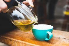 el mejor sedante natural: te de tila ¡para dormir mejor!