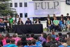 Axel Kiicllof dio una clase abierta en la UNLP en defensa de la educación pública. Foto: Prensa Gobierno de la Provincia de Buenos Aires