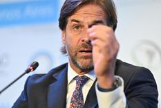 Luis Lacalle Pou, presidente uruguayo, advierte a sus ciudadanos sobre los riesgos de viajar a Venezuela. Foto: Telam