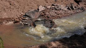 Guaymallén declaró la emergencia ambiental y sanitaria por el colapso de un colector cloacal de Aysam en las inmediaciones de calle Tirasso y Profesor Mathus.&nbsp;