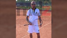 El profesor de tenis enfrenta dos causas de abuso sexual a la vez.  El profesor de tenis enfrenta dos causas de abuso sexual a la vez.