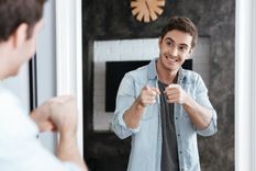 Las personas seguras de sí mismas no tienen miedo de expresar sus sentimientos. Foto: Shutterstock