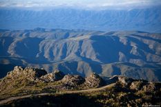 Senderos, bosques y silencio de montaña convierten a este pueblo del norte argentino en un refugio perfecto para el descanso y el trekking.