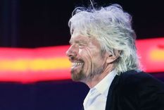 Richard Branson ofrece la isla donde vive junto a su familia como garantía para que el gobierno británico le entregue un préstamo para salvar a su aerolínea Virgin Atlantic.