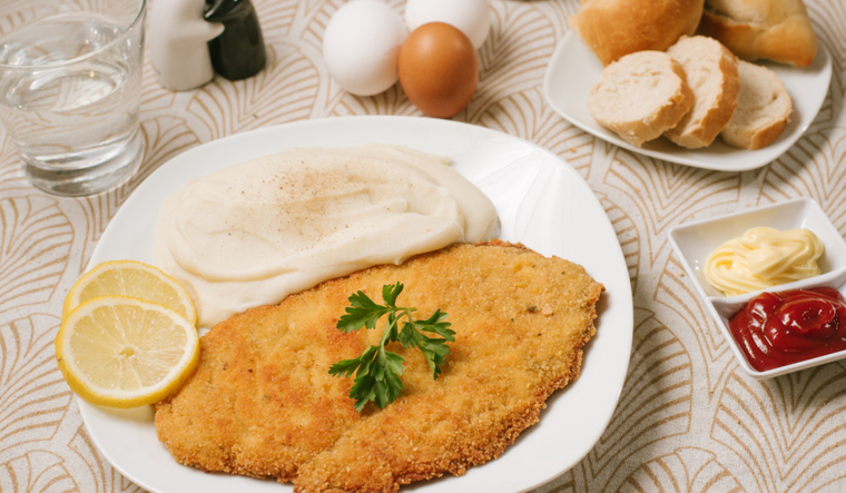 Milanesas de pollo con puré para toda la familia: fácil y rendidor Foto: Shutterstock
