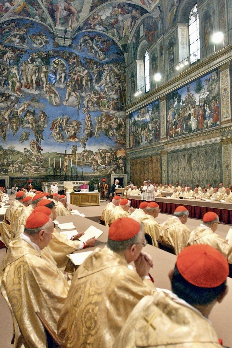 Los cardenales que elegirán al próximo Papa arribarán a Roma en los próximos días. Foto: X