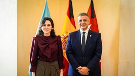 La presidenta de la Comunidad de Madrid, Isabel Díaz Ayuso, y el jefe de Gobierno porteño, Jorge Macri, durante su gira por España. La presidenta de la Comunidad de Madrid, Isabel Díaz Ayuso, y el jefe de Gobierno porteño, Jorge Macri, durante su gira por España.