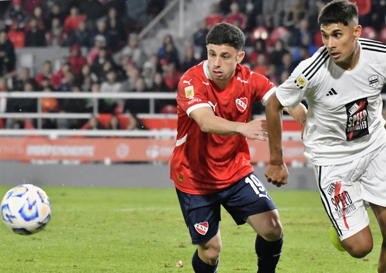 Lucas "Pocho" Román disputó apenas unos 45 minutos con Independiente. Lucas "Pocho" Román disputó apenas unos 45 minutos con Independiente.