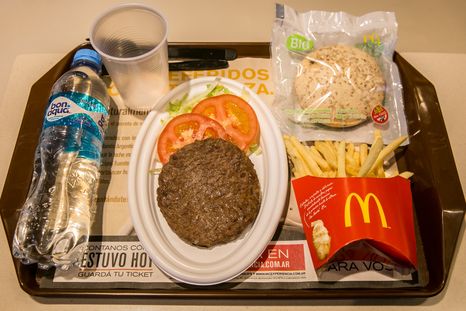 Llegó el pan de hamburguesa apto para celíacos a los locales McDonald´s de todo el país