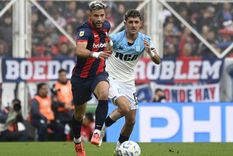 El Cuervo se impone ante su gente. Foto: Fotobaires El Cuervo se impone ante su gente. Foto: Fotobaires