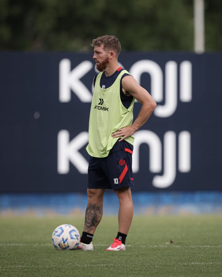 El capitán y un descargo en nombre del plantel. Foto: @SanLorenzo