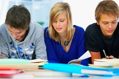 135 cursos universitarios, online y gratuitos que inician en abril