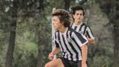 Mateo Pérez Curci, en su paso por las inferiores de Gimnasia y Esgrima, es una de las grandes apariciones del fútbol argentino. Mateo Pérez Curci, en su paso por las inferiores de Gimnasia y Esgrima, es una de las grandes apariciones del fútbol argentino.