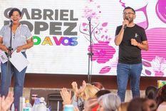 gabriel lopez y las vecinas de maipu: un encuentro solidario que une corazones