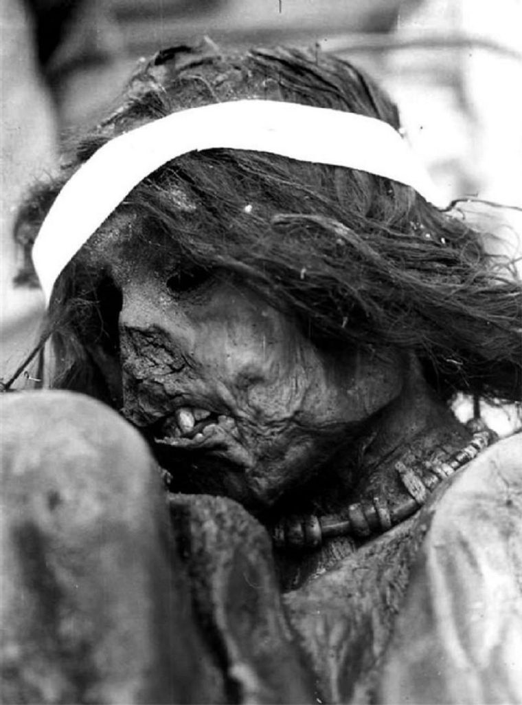 El pequeño de ocho años fue hallado en 1985. Ahora, los descendientes de pueblos originarios piden su restitución.