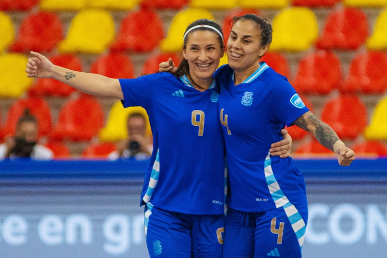 Con aportes de Ontiveros y Romero, la Selección argentina de futsal lidera en la Copa América de futsal. Foto: AFA FUTSAL