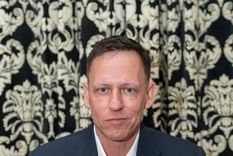 quien es peter thiel, el magnate tecnologico que eligio buenos aires y genera polemica global