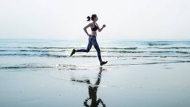 ¿Qué ejercicios hacer en la playa? (Shutterstock)