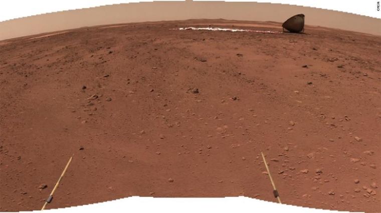 El vehículo rover Zhurong encontró evidencia de agua líquida en Marte Foto: Twitter