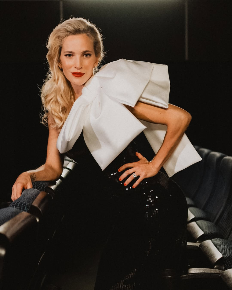 Luisana Lopilato representó a la Argentina en la Semana de la Moda de París.