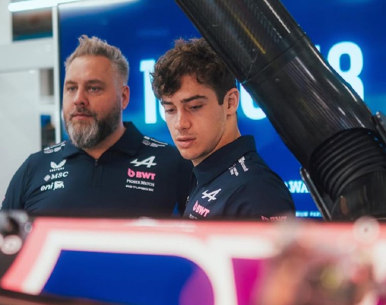 Franco Colapinto tiene grandes chances de ser piloto titular de Alpine la próxima temporada. Franco Colapinto tiene grandes chances de ser piloto titular de Alpine la próxima temporada.