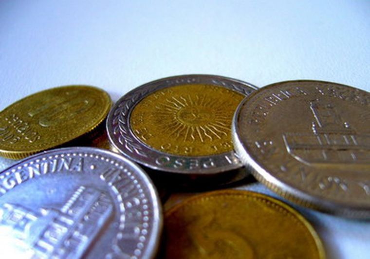 La falta de monedas generó un mercado negro.