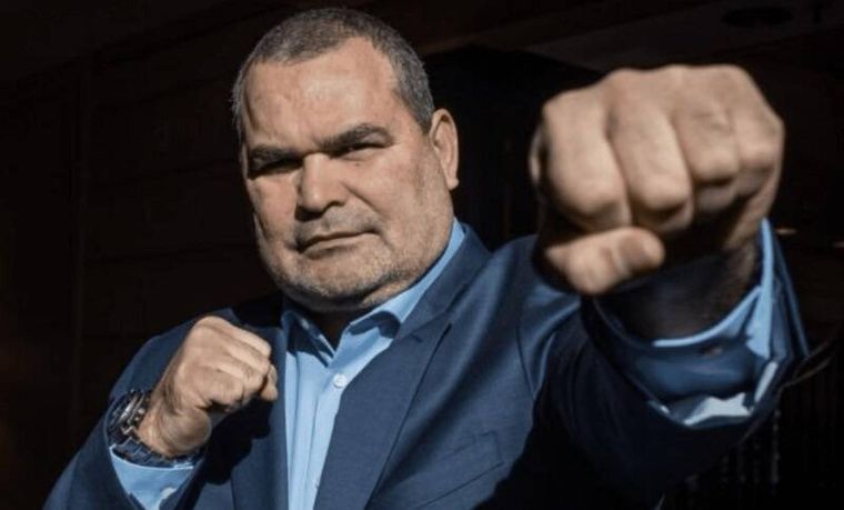 El paraguayo reconoció su interés de manejar los hilos de la institución velezana. Foto: Chilavert redes