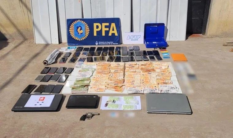 Se realizaron dos allanamientos, uno en un domicilio en José C. Paz y otro en Ingeniero Budge.  Foto: NA