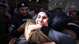 Familias abrazaron a sus seres queridos que regresaron de una prisión israelí. Familias abrazaron a sus seres queridos que regresaron de una prisión israelí.
