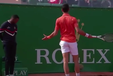 Djokovic se enojó con un espectador que lo distrajo con algunos comentarios en el partido que fue debut y despedida para el serbio en Montecarlo.