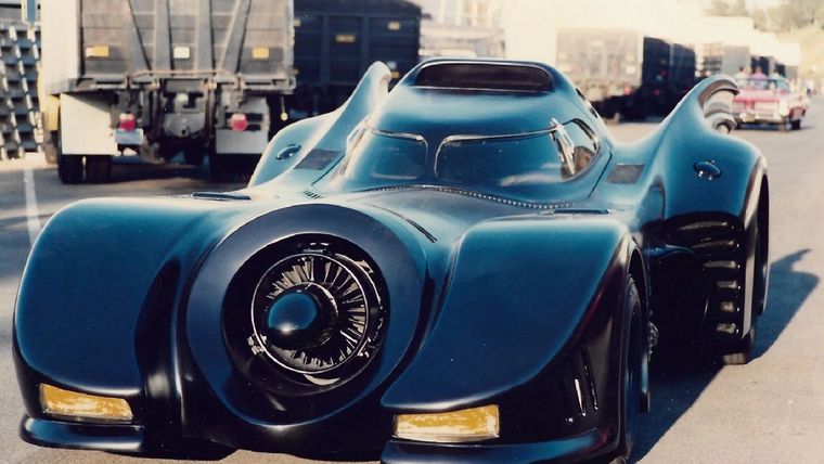 Batimóvil El auto de Batman es uno modelos más emblemáticos de la televisión y el cine.