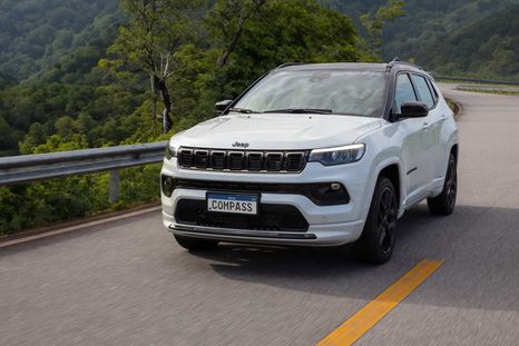 Jeep Compass Blackhawk 2026