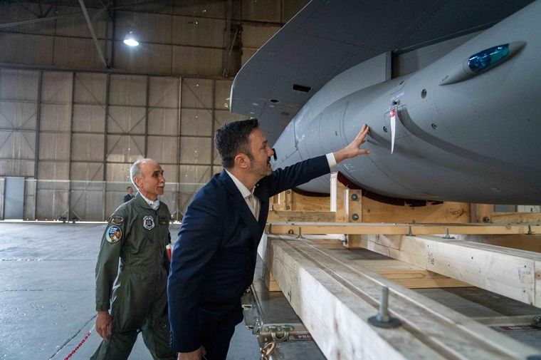 El ministro defendió la compra de los F-16 Foto: Defensa