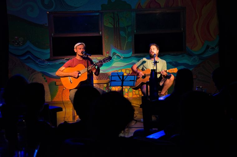 Los músicos mendocinos Nahuel Jofré y Facundo Merelo presentan Acceso Sur, su nuevo disco acústico.&nbsp;