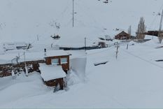 el estado de las rutas mendocinas tras la nevada historica en alta montana