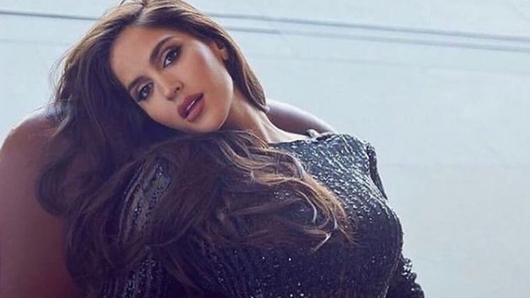 Salvaje y libre:dentro del agua con un bikini rojo la ex de Maluma se llevó todos los suspiros