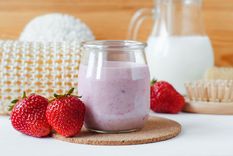 La costumbre al comer yogur que puede estar afectando tu salud. Foto: hogarmania