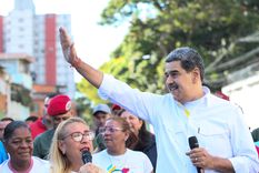 Nicolás Maduro resiste en Venezuela la presión de Donald Trump y Estados Unidos. Foto Efe
