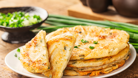 Receta fácil de panqueques de cebolla de verdeo Receta fácil de panqueques de cebolla de verdeo